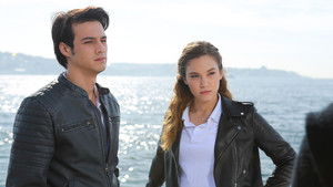 Надежда не умирает (2016)