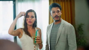 Стеклянные потолки (2021)