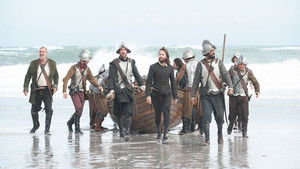 Святые и чужие (2015)