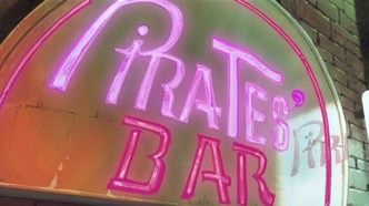 Ван-Пис: Танцевальный марафон Джанго (2001)